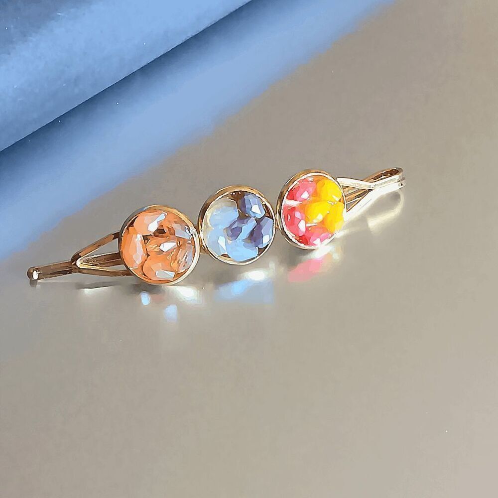 Three Pieces Star Pin Hair Accessory Set - Picture 5 of 13
